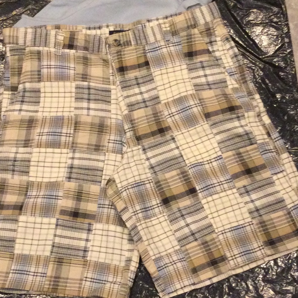 Men Plaid Shorts/Matching Tee